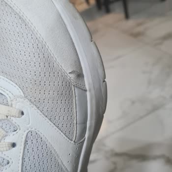 Skechers Marka Ayakkabı Hatası