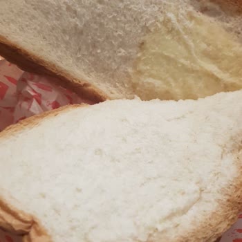 Bambi Cafe Kaşarsız Kaşarlı Tost