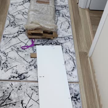 IKEA Hemnes Divan Hasarlı Ürün