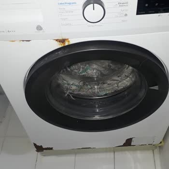 Beko Küflü Ve Çürümeye Başlayan Çamaşır Makinesi