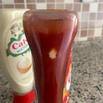 Calve Ketçap İçinden Bir Şey Çıktı