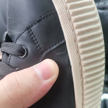 Zara Spor Ayakkabı Memnuniyetsizliği