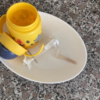 Tommee Tippee Suluğunun Kararması Ve Kokması