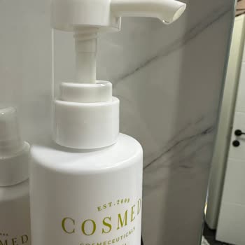 Ambalaj Hatalısı Yerli Malı Baştan Savma Cosmed Ürünleri.