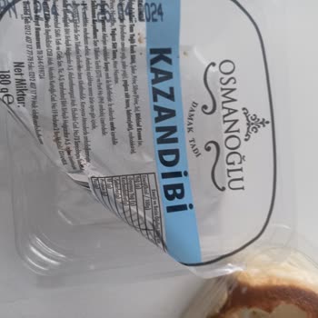 BİM Kazandibi İçinden Siyah Bir Cisim Çıktı Tadı Çok Kötü