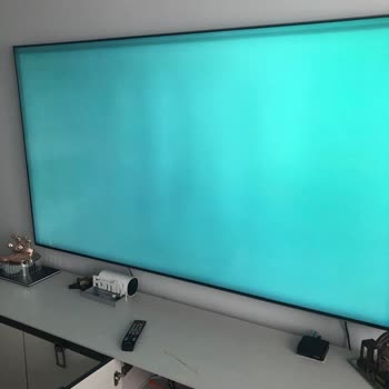 Samsung TV Neo QLED 85qn85c Kronik Panel Sorunu