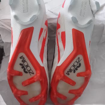 Nike Kramponda Kırılma Ve Çatlama