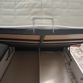 İstanbul Avm Mobilya Mağazası Yatak Odası Takımı