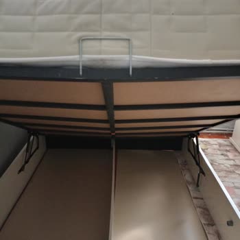 İstanbul Avm Mobilya Mağazası Yatak Odası Takımı