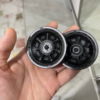 Dyson Gen5 Süpürge Tekerlek Sorunu
