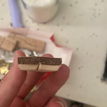 Ülker Çikolatanın Beyazlaması Ve Bozulması