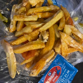 İkram Döner (Alsancak) Lavaş Arası Patates Satıyor!