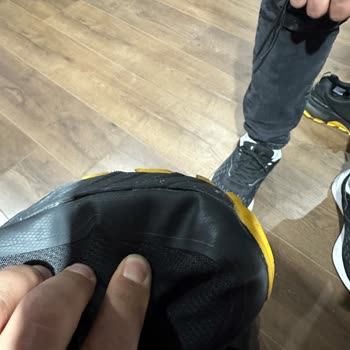Skechers Ayakkabı Üretim Hatası