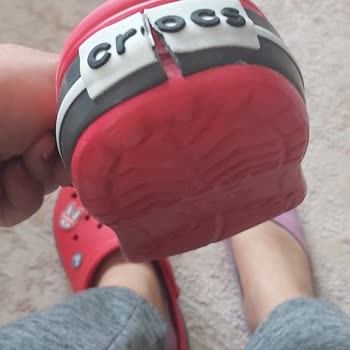 Hepsiburada'dan Alınan Crocs Terlik Mağduriyeti