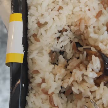Yemek Sepeti'nden Gelen Yemeğimden Kıl Çıktı Ve Kimseye Ulaşamıyorum