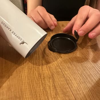 Coffee Kangoo Kırılan Termos (daha Önce Kırılmış Olabilir)