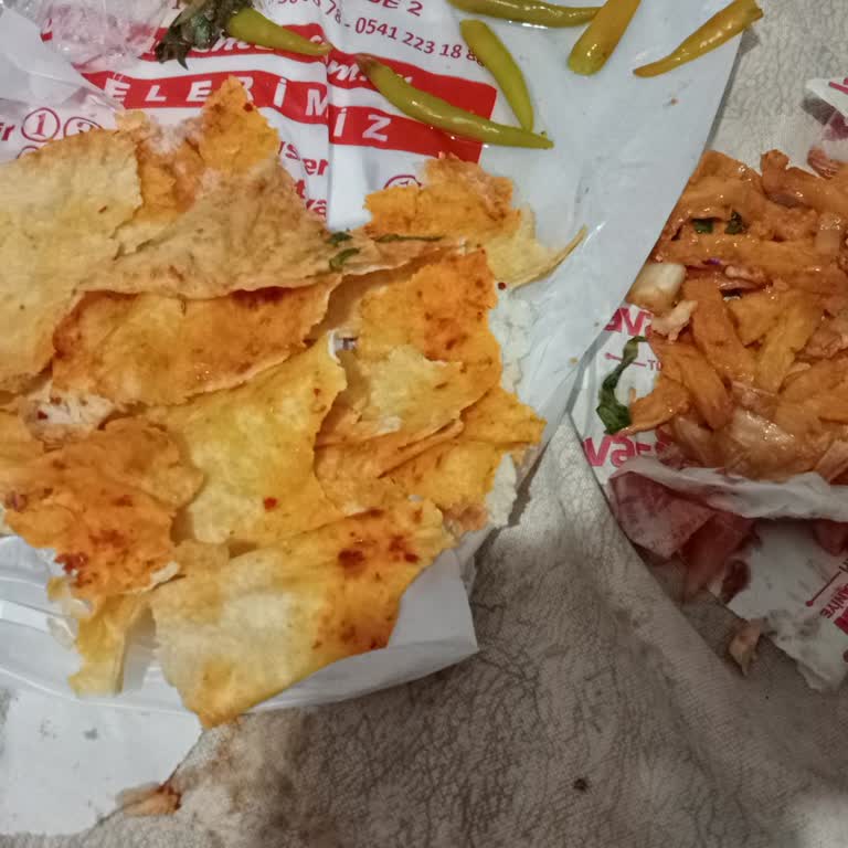 Lavaş Center Vurdum Duymazlar Patates Ekmek Saç Kılı