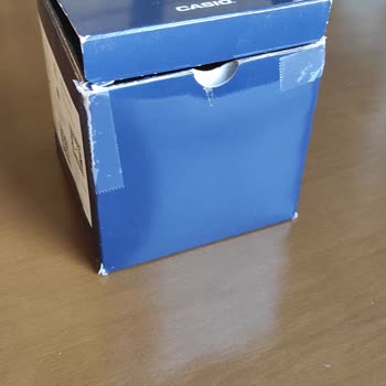 Konyalı Saat Özensiz Gönderim Teşhir Ürünü