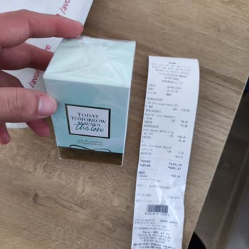 Avon Kozmetik Antares AVM Mağazası Kutusu Açılmayan Ürünü İade Almadı