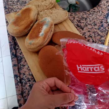 Harras Markasının Sandaviç Ekmeği Küflü Çıktı