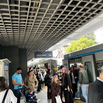 Metro İstanbul Metro Bozuldu Mağdur Oldum