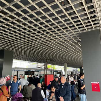 Metro İstanbul Metro Bozuldu Mağdur Oldum