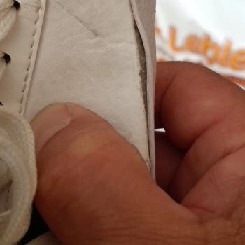 Nike Marka Spor Ayakkabı Açıldı.