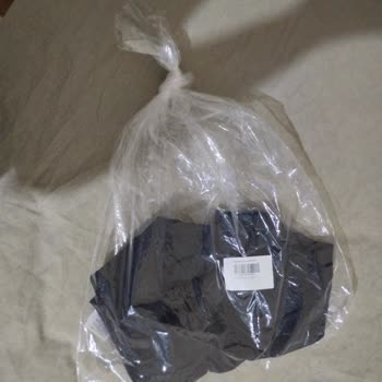 FLO Ayakkabı  Personelinin Kendince Şakası