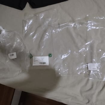 FLO Ayakkabı  Personelinin Kendince Şakası