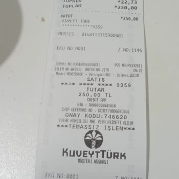 Cold Pizza Despite Domino's 30-Minute Delivery Guarantee