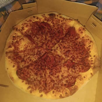 Domino's Pizza Fails Repeatedly - Cold Pizza, Wrong Order & Unreachable Staff