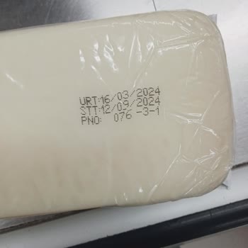 BİM Küflenmiş Kaşar Peyniri