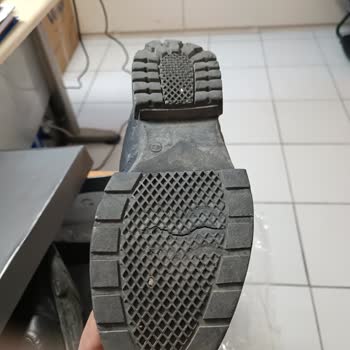 Pierre Cardin Giyim Pierre Cardin Sattıktan Sonrasına Karışmıyor Sanki.