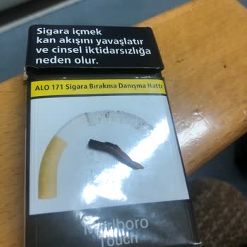 Philip Morris Paketin İçindeki Sigaralardan Artık Odun Çıkmaya Başladı
