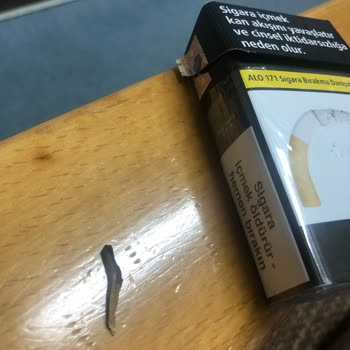 Philip Morris Paketin İçindeki Sigaralardan Artık Odun Çıkmaya Başladı