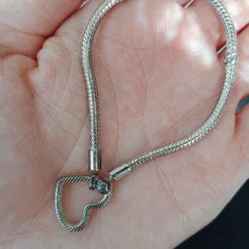 Pandora Mücevher Pandora Bileklik 1 Gün Taktıktan Sonra Karardı