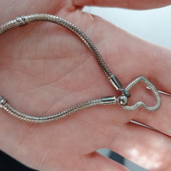 Pandora Mücevher Pandora Bileklik 1 Gün Taktıktan Sonra Karardı