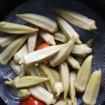 Tat Gıda Tat Sultani Konserve Bamya Kıymık Gibi Kartlaşmış Bembeyaz...