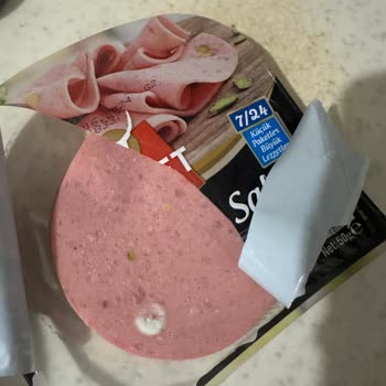 Namet Fıstıklı Hindi Salam Küflü Çıktı