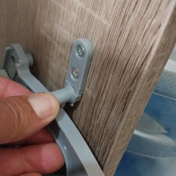 Adore Mobilya Ayakkabılığın Plastik Aksamlar