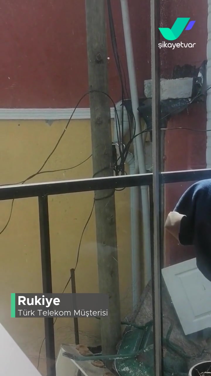 Türk Telekom Telefon Direği Engel Oluyor! videonun kapak resmi