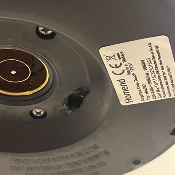 Karaca Züccaciye Kokusundan Yandığını Anladığım Çaycı