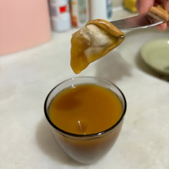 Cappy Şeftalili Meyve Suyunun İçinden Çıkan Garip Şeyler