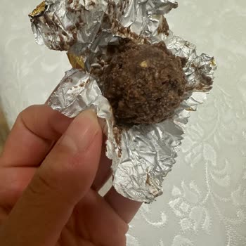 Macro Center Ferrero Rocher Marka Çikolatanın Bozuk Olması