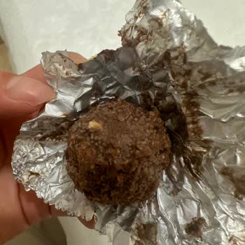 Macro Center Ferrero Rocher Marka Çikolatanın Bozuk Olması
