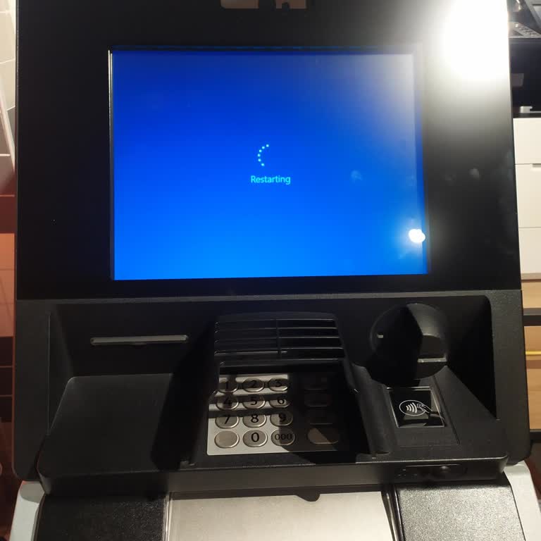 ING Bank Karşıyaka Şubesi ATM'leri