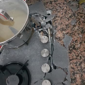 Süvarioğulları Dayanıklı Tüketim Malları Vestel Dünya Markası Ankastre Seti Ocak Patlaması