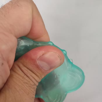 Wee Baby Wee Sulu Diş Kaşıyıcı