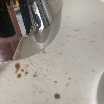 Schafer Sıfır Aldığımız Çaydanlık İlk Kullanımda Delik Ve Paslı Çıktı