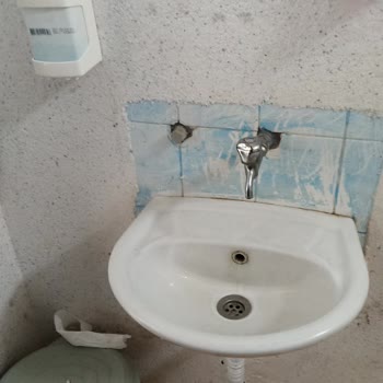Didim Devlet Hastanesi Emzirme Odası Bakımsızlığı